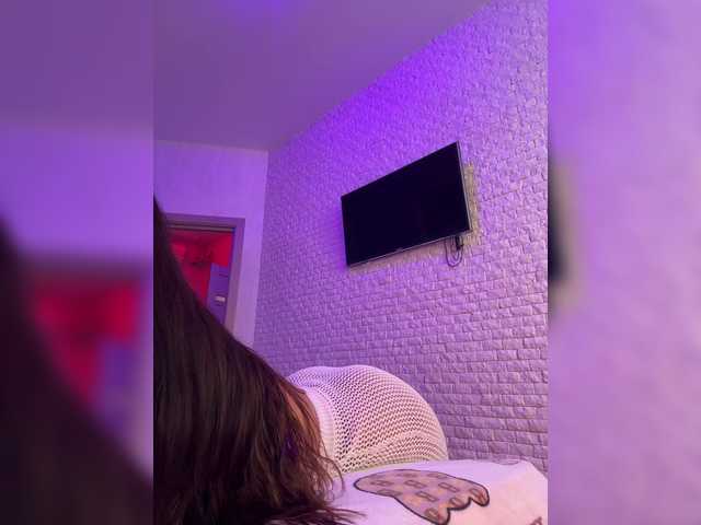 sweetkira25's BongaCams show and profile