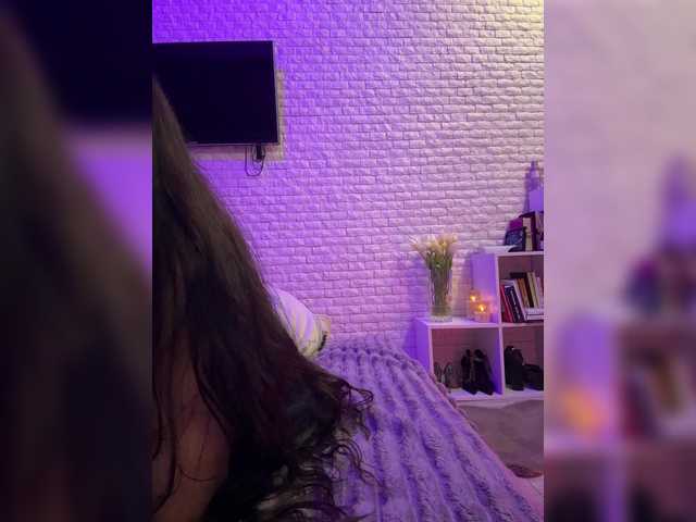 sweetkira25's BongaCams show and profile