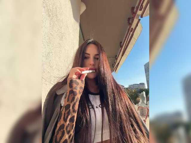 sweetkira25's BongaCams show and profile