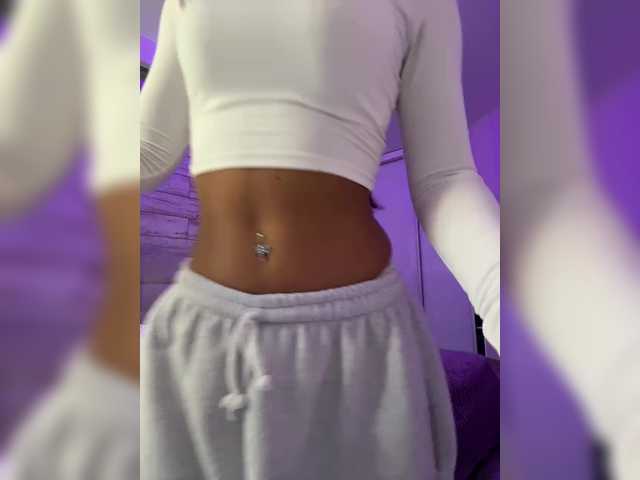 sweetkira25's BongaCams show and profile