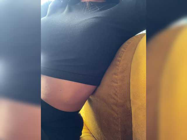 sweetkira25's BongaCams show and profile