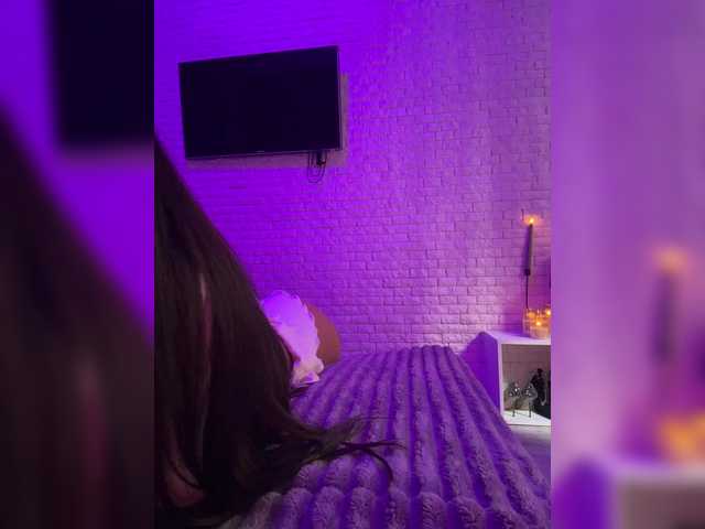 sweetkira25's BongaCams show and profile