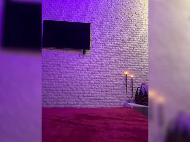 sweetkira25's BongaCams show and profile