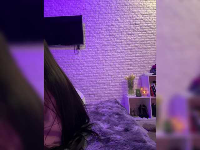 sweetkira25's BongaCams show and profile