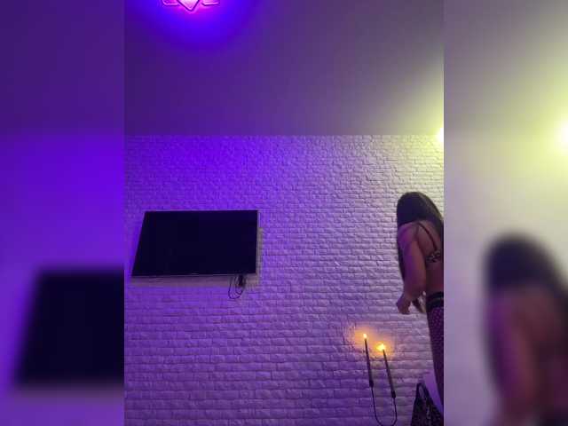 sweetkira25's BongaCams show and profile