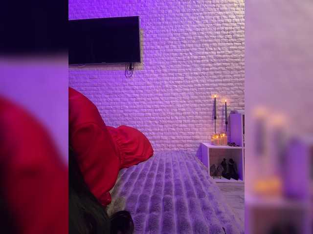 sweetkira25's BongaCams show and profile