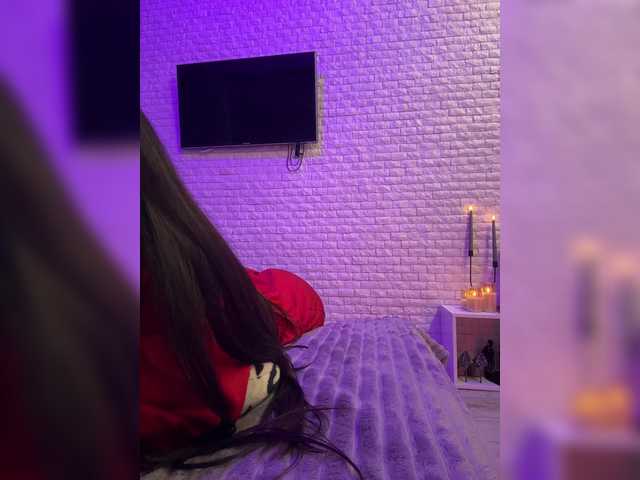 sweetkira25's BongaCams show and profile