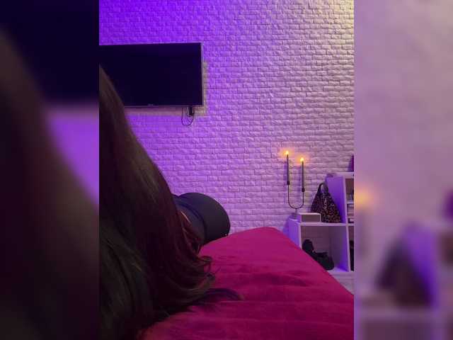 sweetkira25's BongaCams show and profile