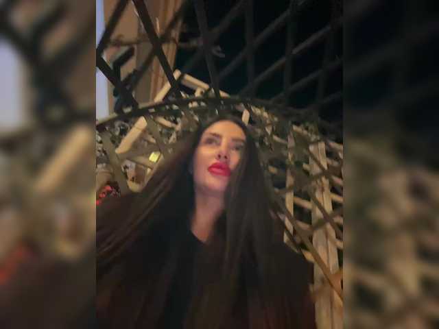 sweetkira25's BongaCams show and profile