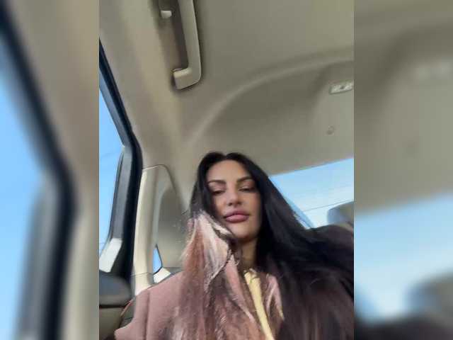 sweetkira25's BongaCams show and profile