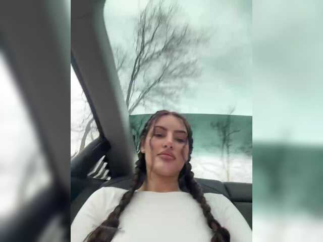 sweetkira25's BongaCams show and profile