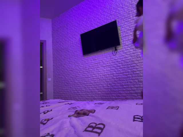 sweetkira25's BongaCams show and profile