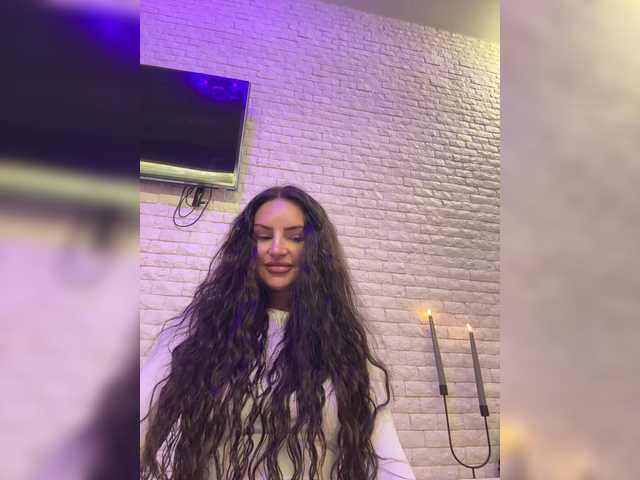 sweetkira25's BongaCams show and profile