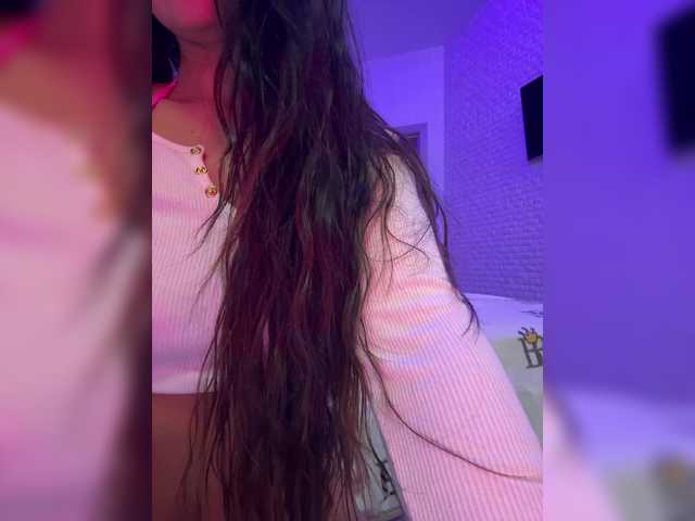 sweetkira25's BongaCams show and profile