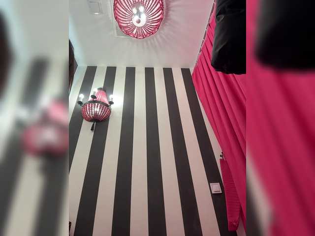 sweetkira25's BongaCams show and profile