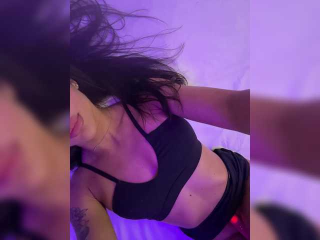 sweetkira25 on BongaCams 