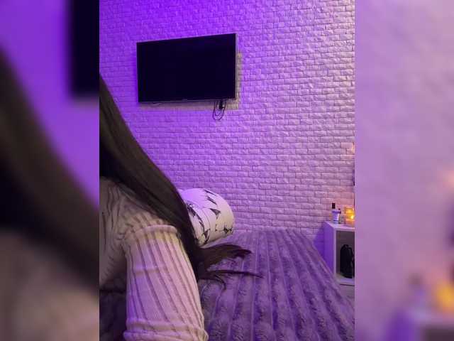 sweetkira25's BongaCams show and profile