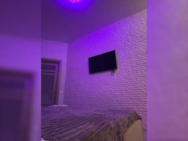 sweetkira25's BongaCams show and profile