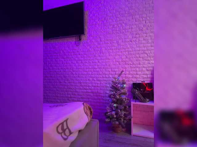 sweetkira25's BongaCams show and profile