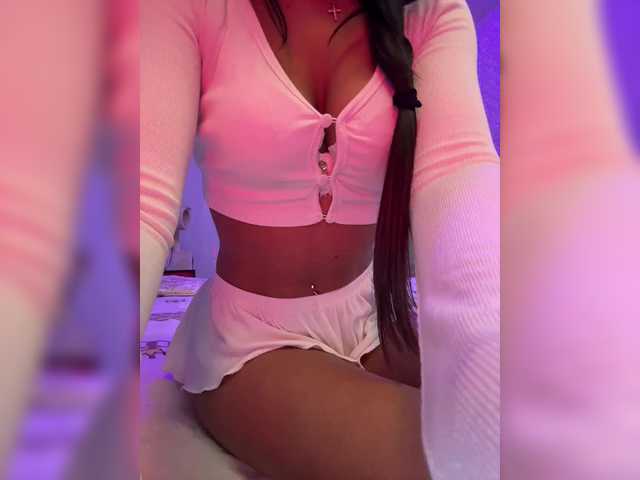 sweetkira25 live sex show