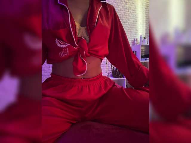 sweetkira25's BongaCams show and profile