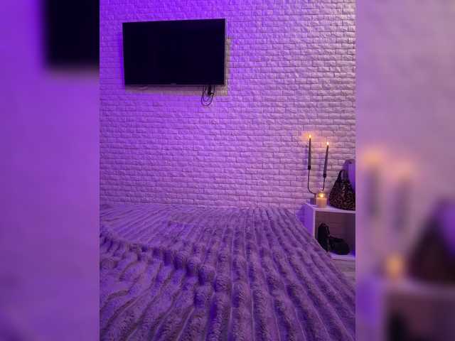 sweetkira25's BongaCams show and profile