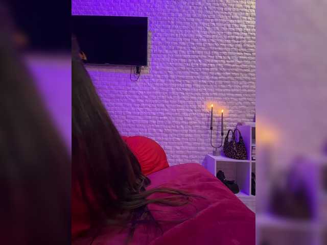 sweetkira25's BongaCams show and profile