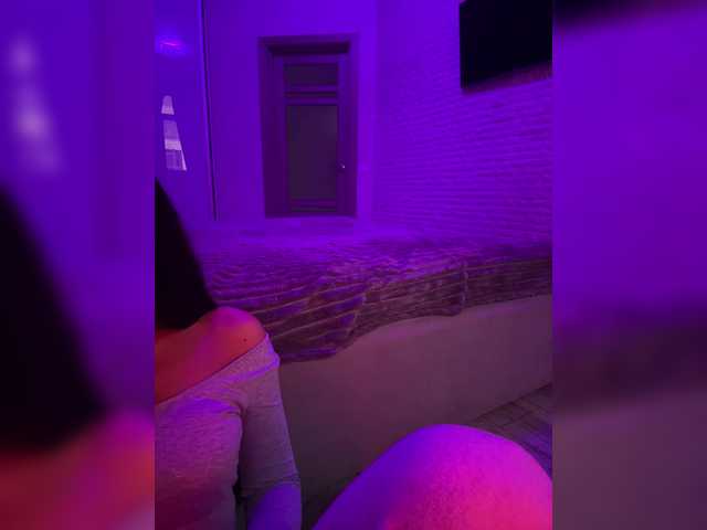 sweetkira25's BongaCams show and profile