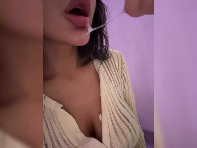 sweetkira25's BongaCams show and profile