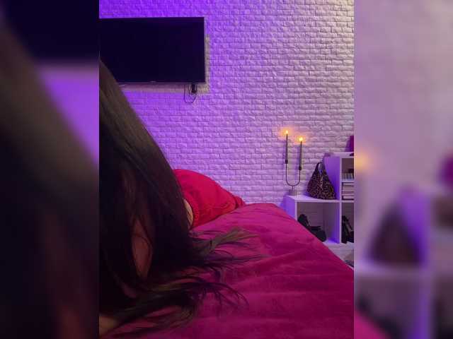 sweetkira25's BongaCams show and profile