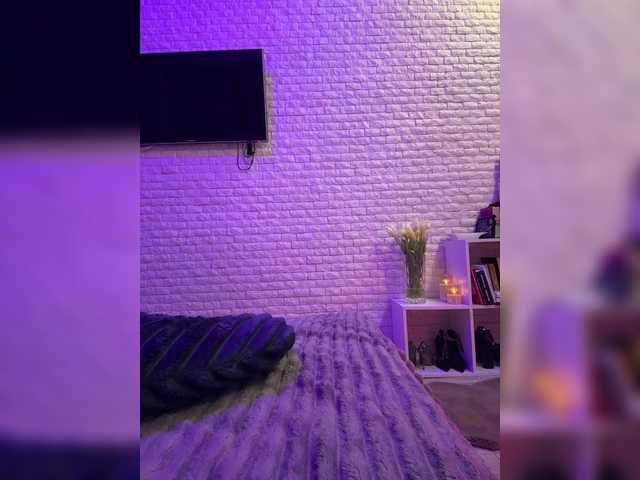 sweetkira25's BongaCams show and profile