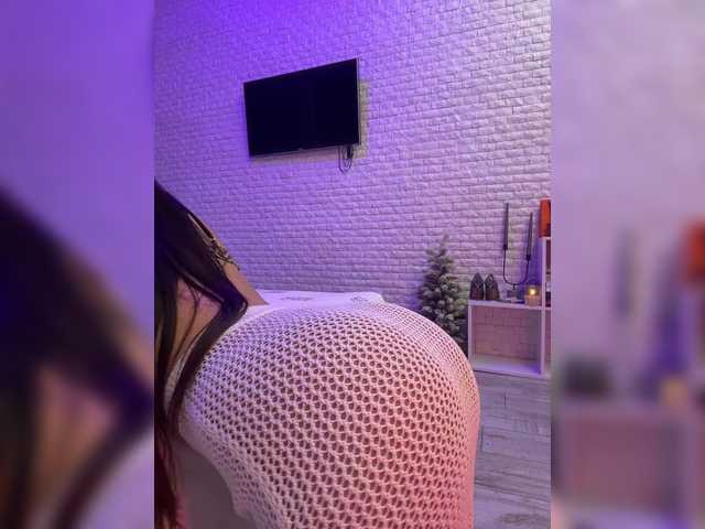 sweetkira25's BongaCams show and profile