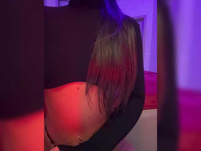 sweetkira25 live sex show