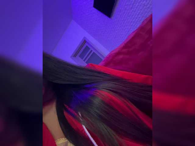 sweetkira25's BongaCams show and profile