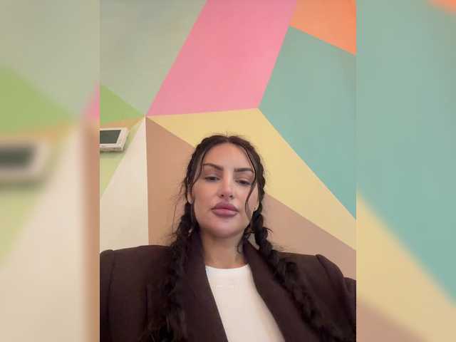 sweetkira25's BongaCams show and profile