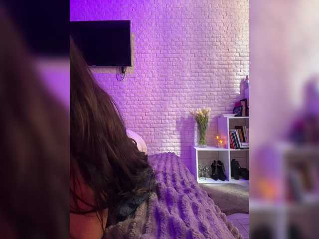 sweetkira25's BongaCams show and profile