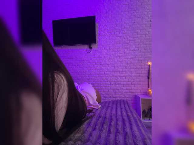 sweetkira25's BongaCams show and profile
