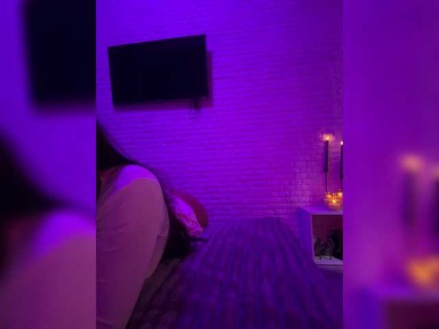 sweetkira25's BongaCams show and profile