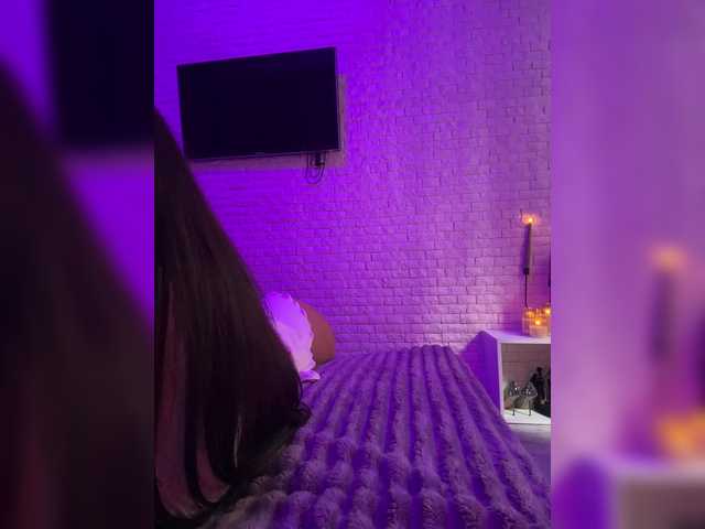 sweetkira25's BongaCams show and profile