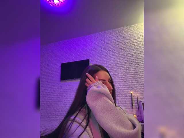 sweetkira25's BongaCams show and profile