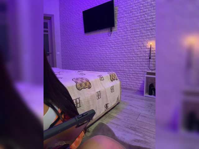 sweetkira25's BongaCams show and profile