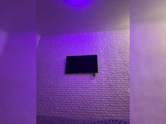 sweetkira25's BongaCams show and profile