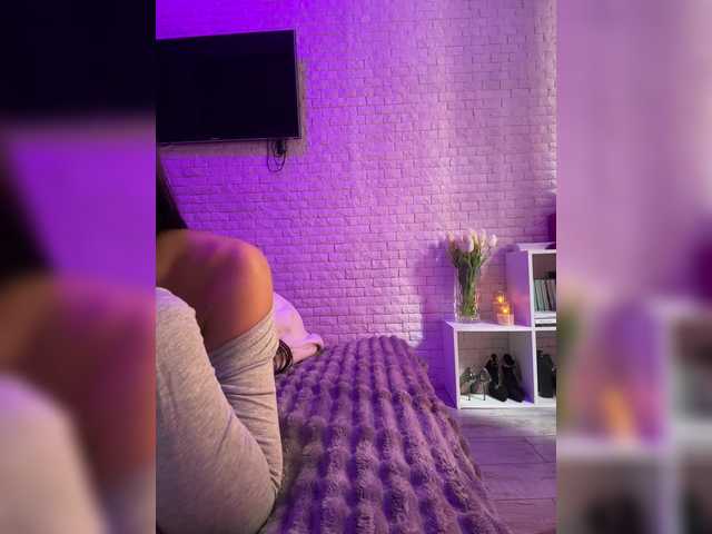 sweetkira25's BongaCams show and profile