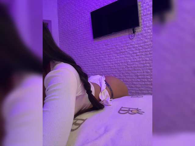 sweetkira25 live sex show