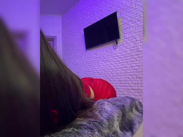 sweetkira25's BongaCams show and profile