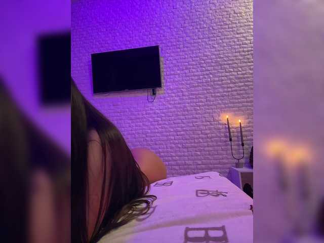 sweetkira25's BongaCams show and profile