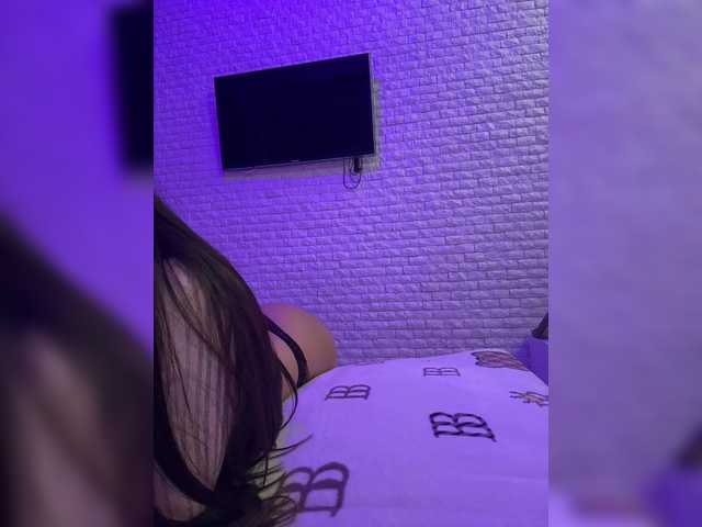 sweetkira25's BongaCams show and profile