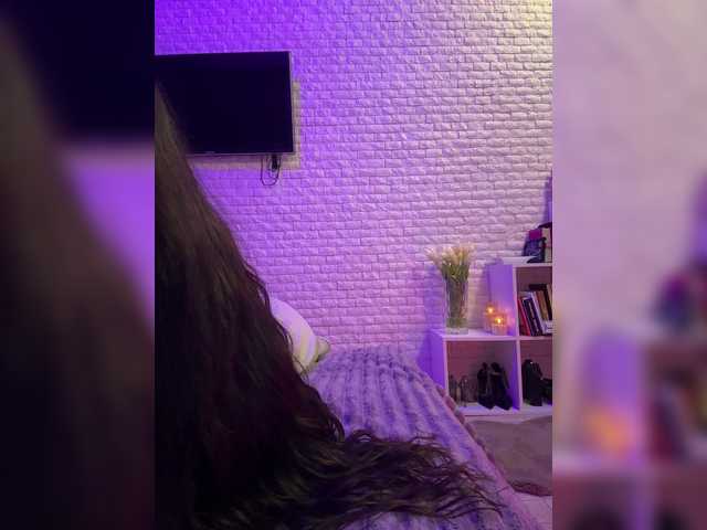 sweetkira25's BongaCams show and profile