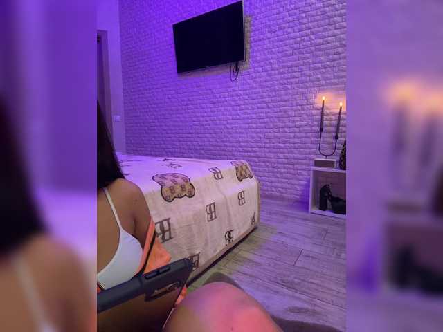 sweetkira25's BongaCams show and profile