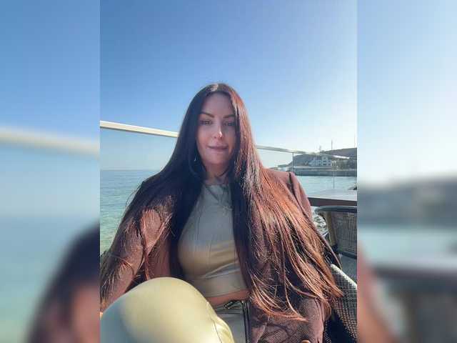 sweetkira25's BongaCams show and profile